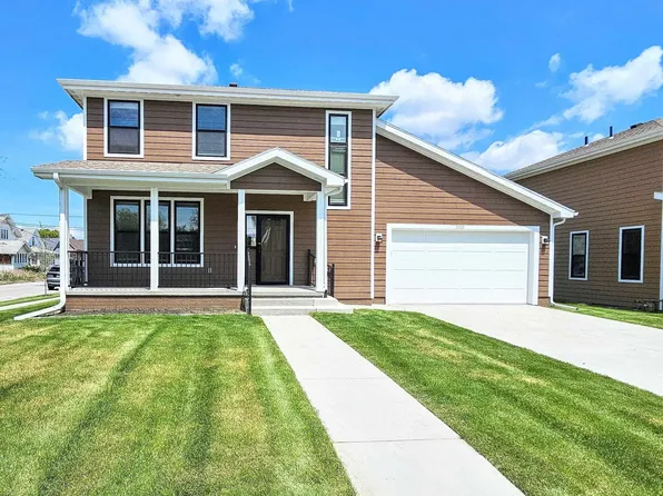 2432 Patrick Ave, Omaha, NE 68111
