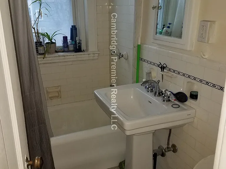 73 Martin St #1 — Photo 7