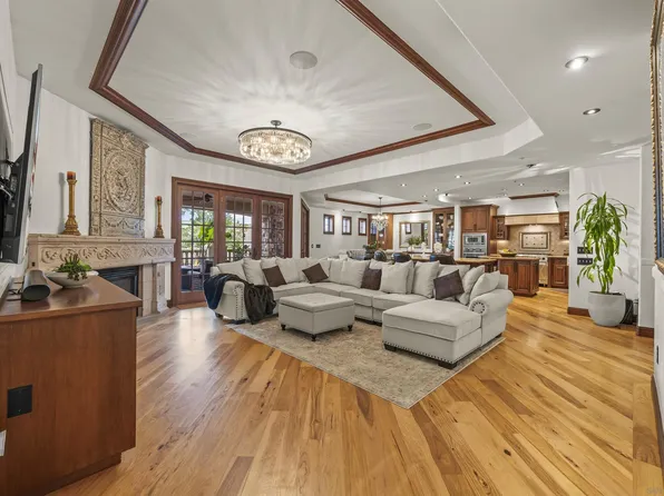 120 C Ave Unit 206, Coronado, CA 92118