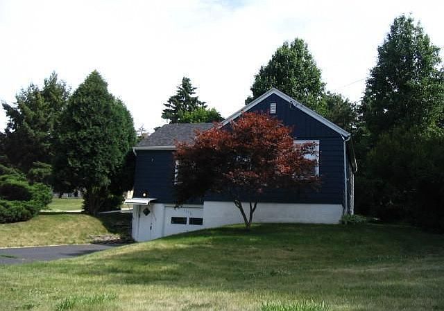 1st image of 11111 W Armour Ave