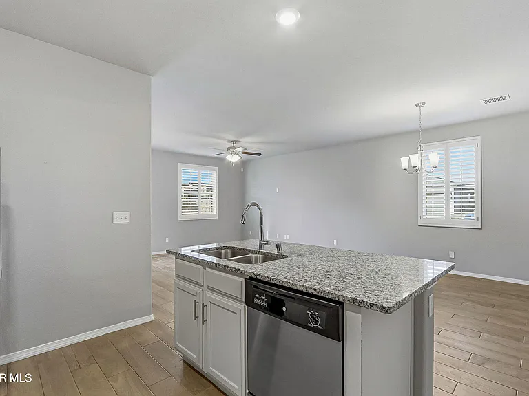 12365 Desert Vista Ave — Photo 9