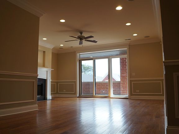 3rd image of 2904 W Belmont Ave Unit 401