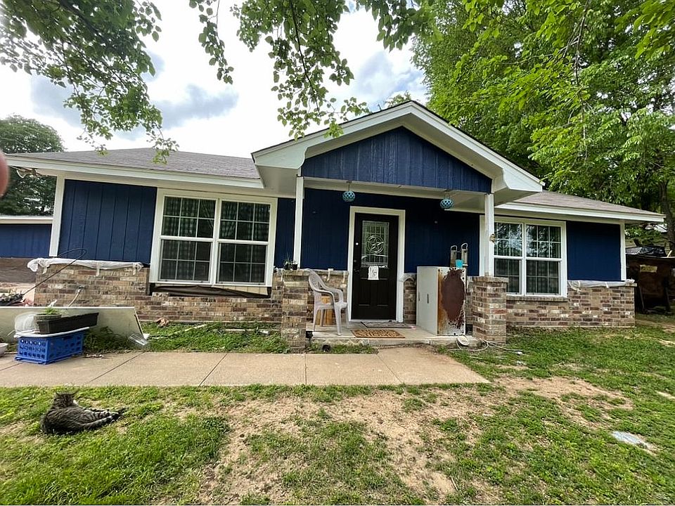 1st image of 115 Wildwood Way