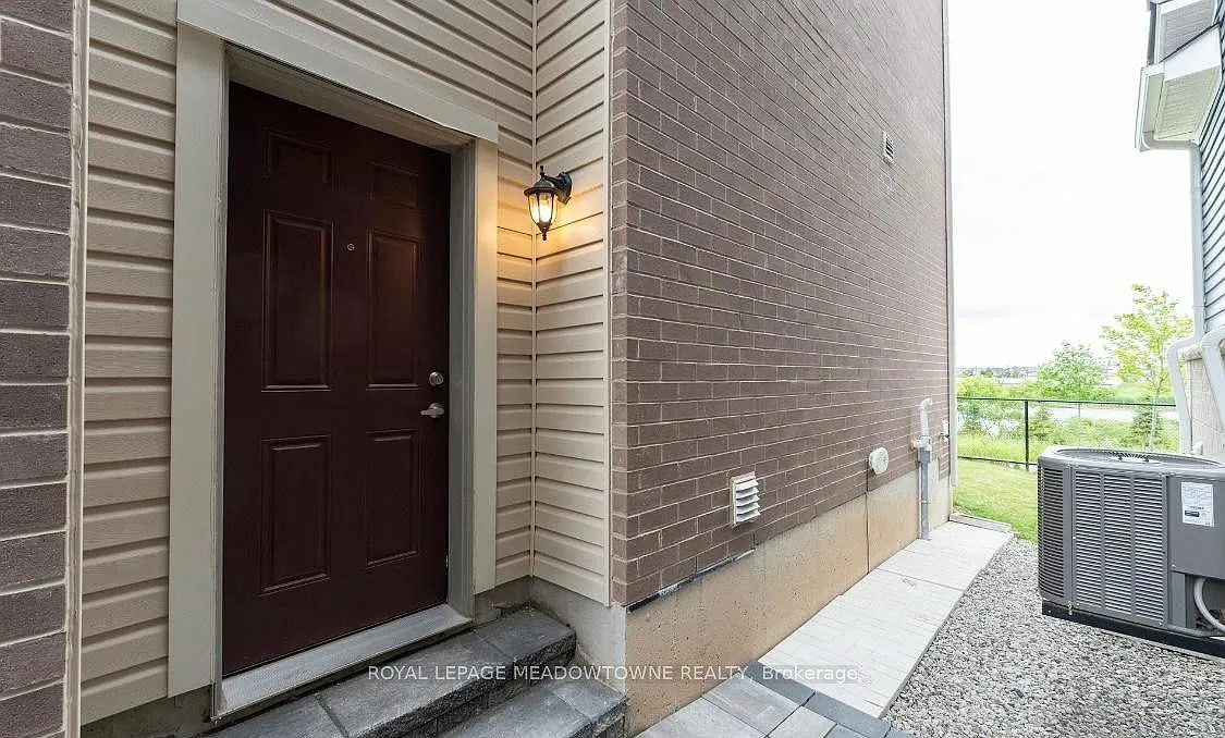 2 bed, $2,000 — Photo 2