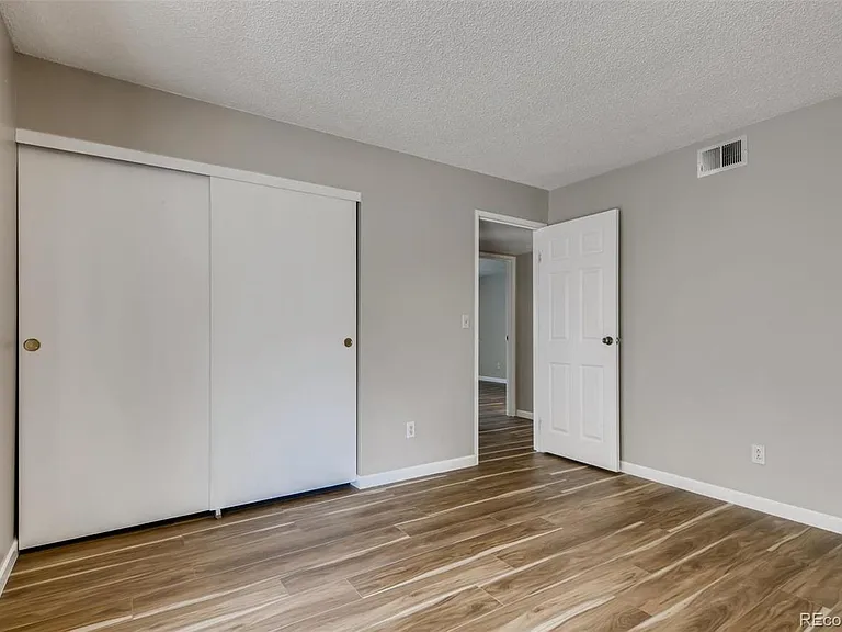 18064 E Ohio Ave #203 — Photo 8