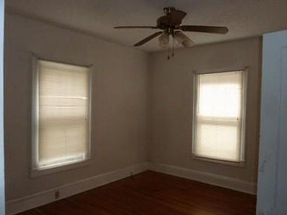 5th image of 3940 Alma Ave
