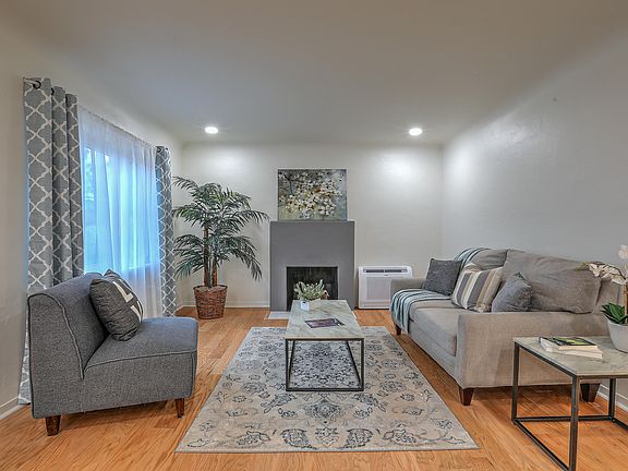 5th image of 2710 Haines Ave NE