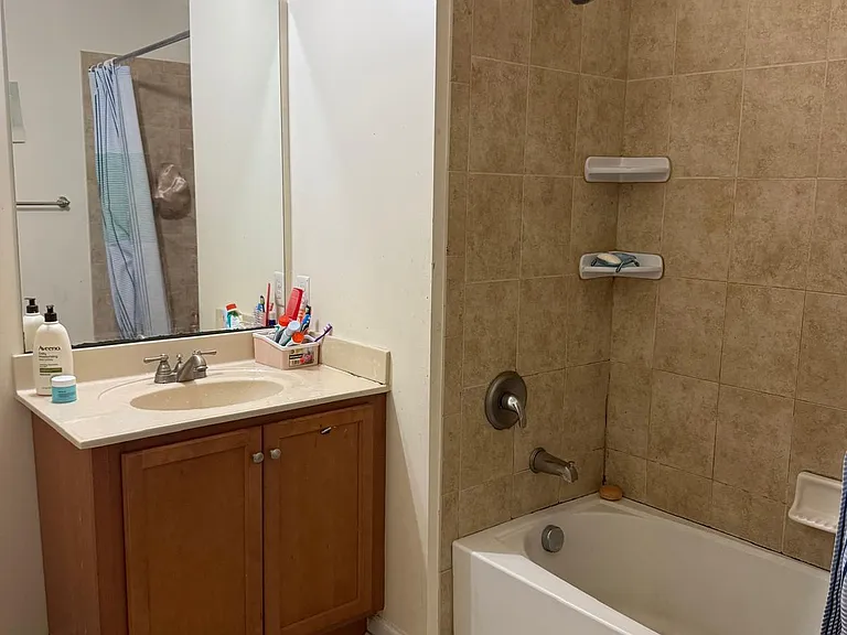 532 E Celebration Way #532 — Photo 12