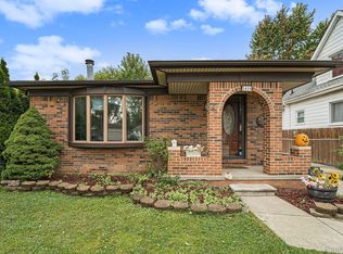 1416 Stewart Ave, Lincoln Park, MI 48146