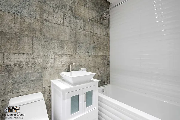 Rented by Bold New York | media 6