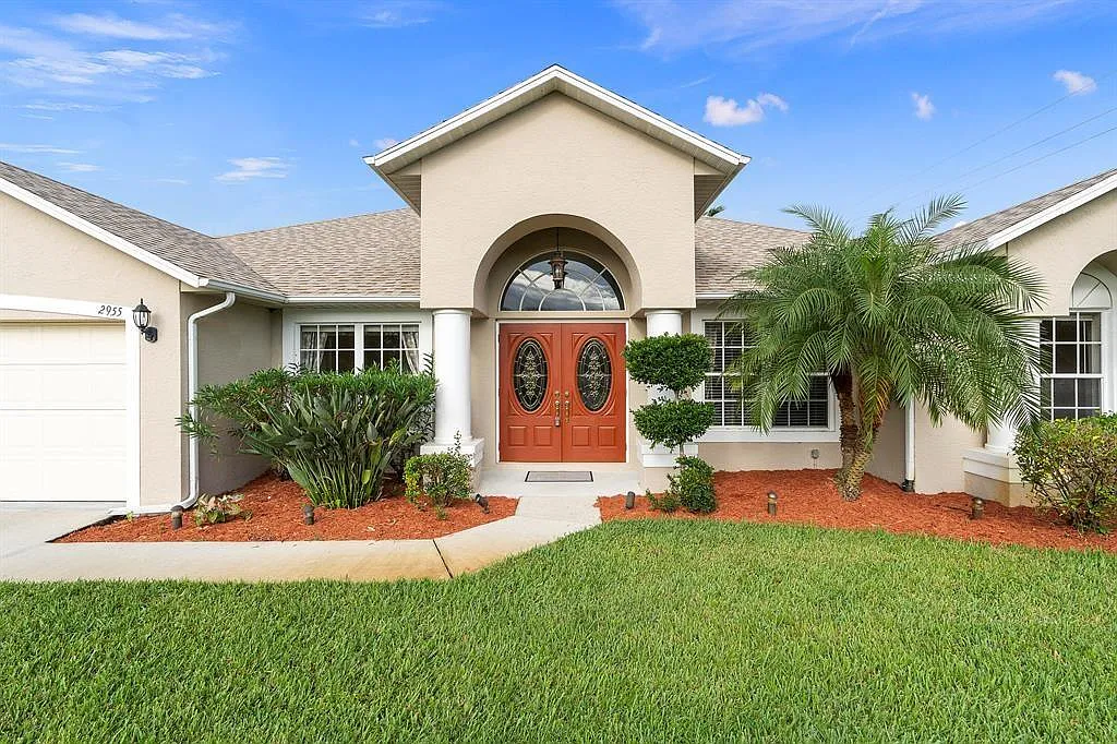 4 bed, 2.0 bath, 2026 sqft, $2,950 — Photo 1