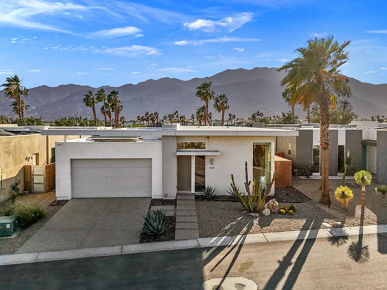 929 Bernardi Ln — Photo 20