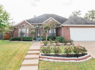 314 Woodland Springs Dr, College Station, TX 77845