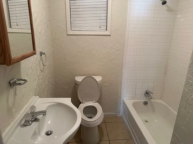 3111 Val Dr #G — Photo 6