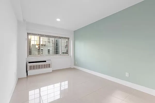 Rented by Corcoran | media 6