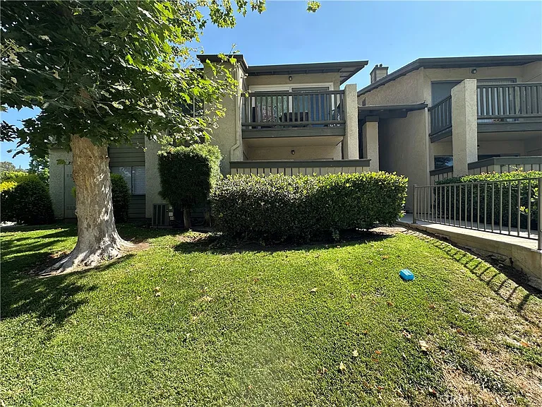 2320 S Diamond Bar Blvd #L — Photo 2