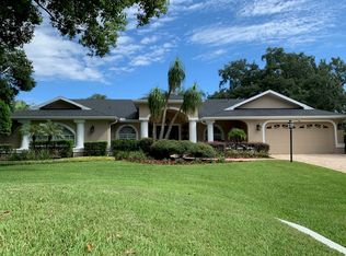 2305 Woodbend Cir, New Port Richey, FL 34655