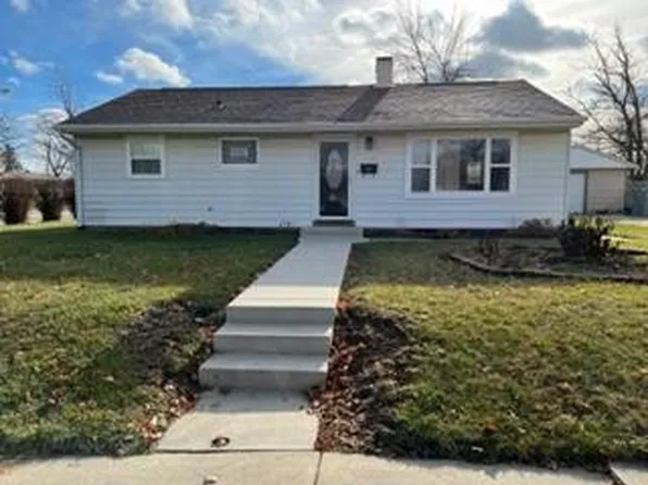 6801 West Kinnickinnic River PARKWAY, Milwaukee, WI 53219