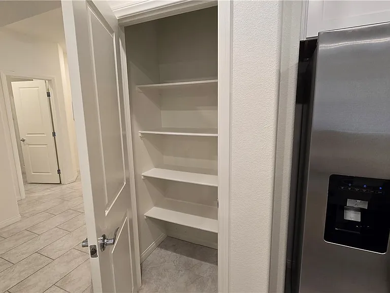 7647 Duran Harbor Ln — Photo 24