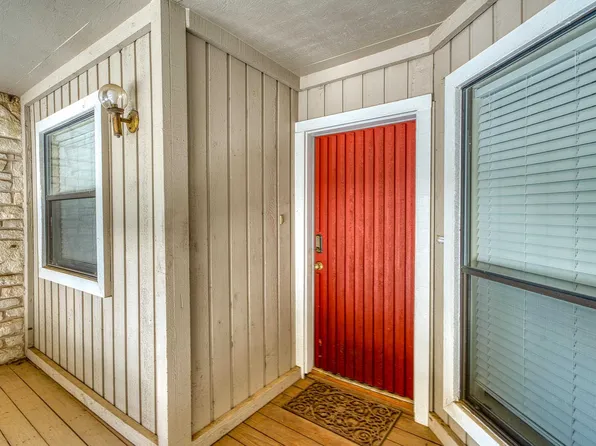 123 Lost Spur, Horseshoe Bay, TX 78657