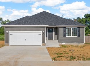 1515 Fredrick Dr, Clarksville, TN 37042