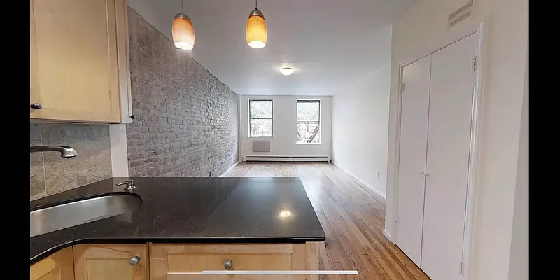 Rented by Metripol Corporation | media 9