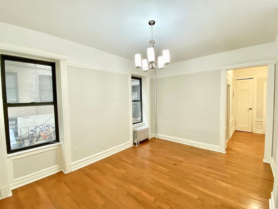 1st image of 326 Lincoln Pl APT 1E