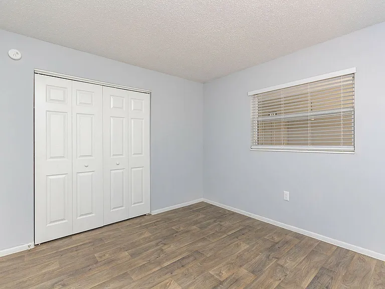 Park House Apartments — Photo 20