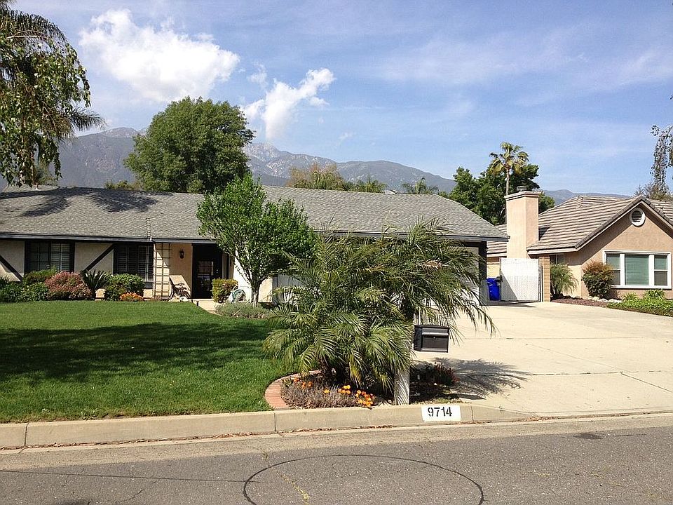 1st image of 9714 Banyan St