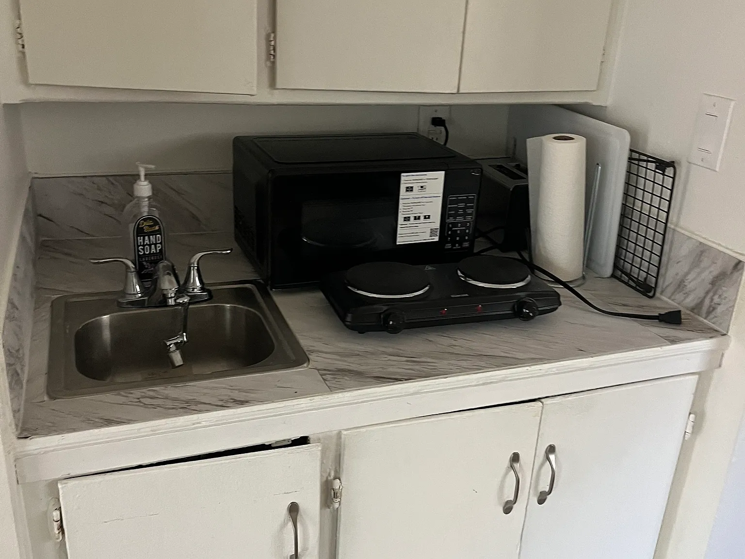 Studio, 280 sqft, $1,398 — Photo 3