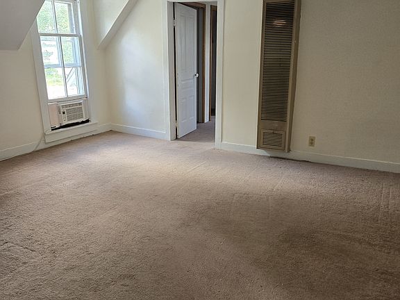4th image of 232 E Lake St APT 3