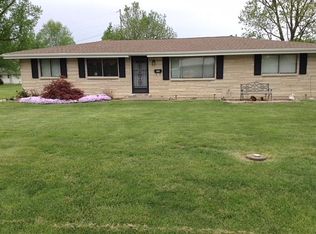 906 Maple Dr, Rockville, IN 47872
