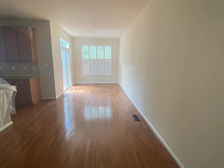 6869 Rolling Creek Way — Photo 6