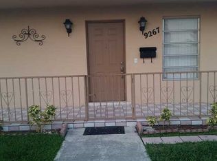 9267 SW 37th St, Miami, FL 33165