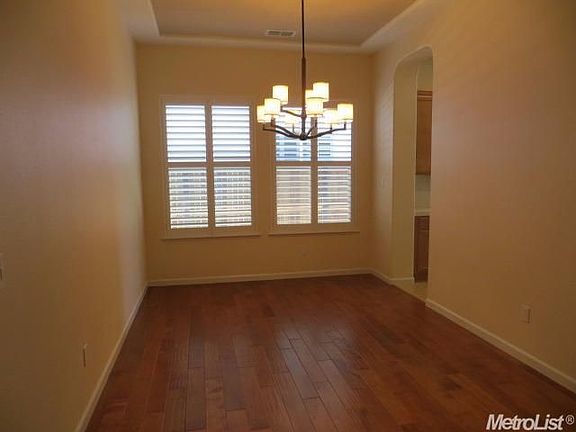 3rd image of 100 Mill Valley Cir N