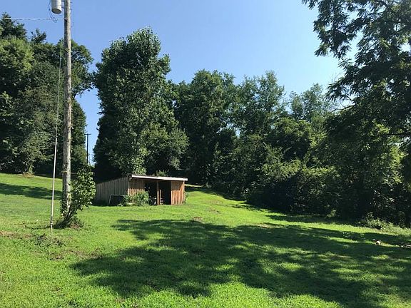 3rd image of 6923 Somerdale Rd NE