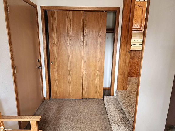 2nd image of 821 S Harlan St