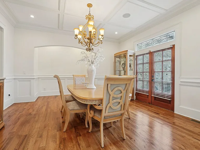 343 Summer Garden Dr — Photo 23