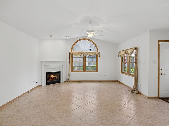 2nd image of 848 Havenshire Rd #848