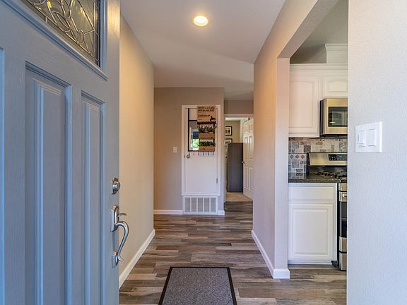 4th image of 1233 Gentry Ct