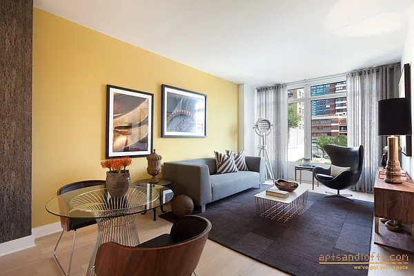 Rented by aptsandlofts.com | media 15