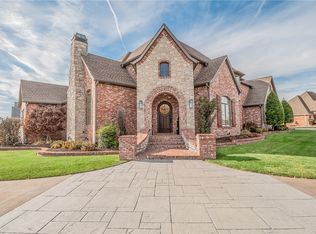 41 W Buckingham Dr, Rogers, AR 72758