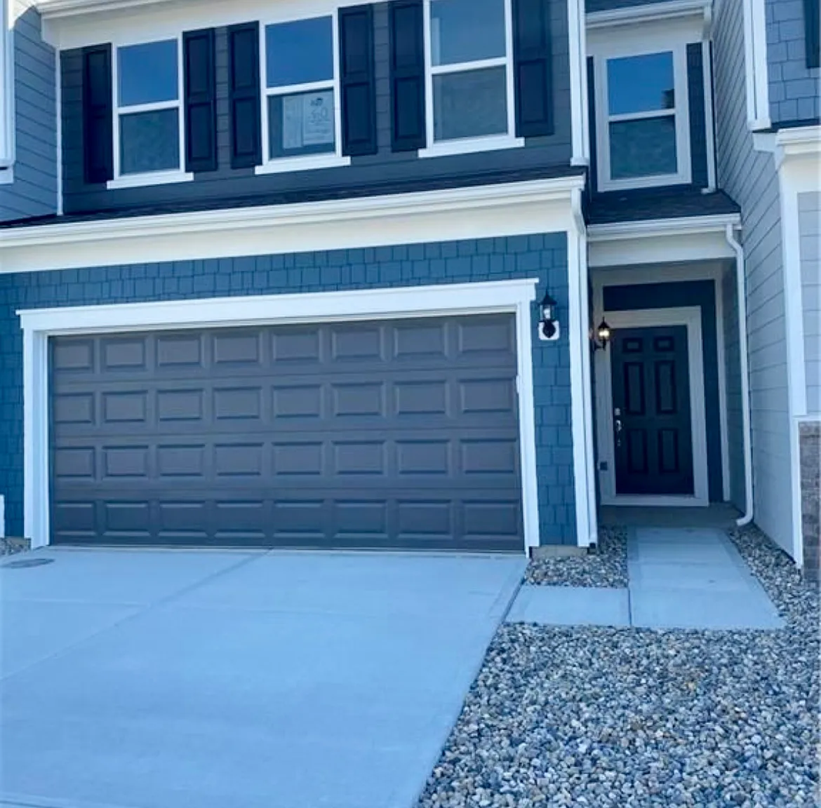 3 bed, 2.5 bath, 1896 sqft, $2,195 — Photo 1