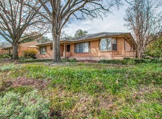 6949 Winchester St, Dallas, TX 75231