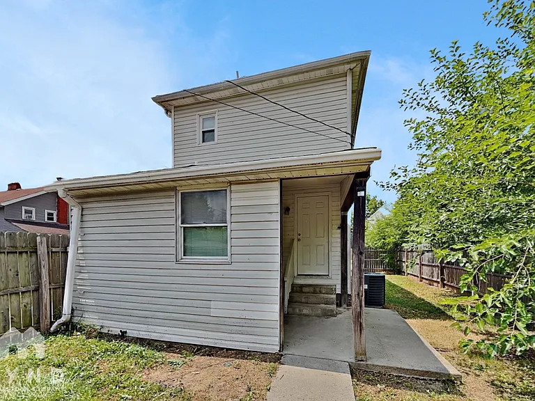 1276 Wager St — Photo 16