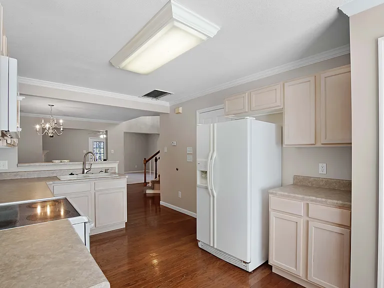 6916 La Christa Way #120 — Photo 9