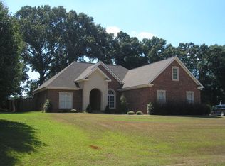 435 Vining Dr, Dothan, AL 36303