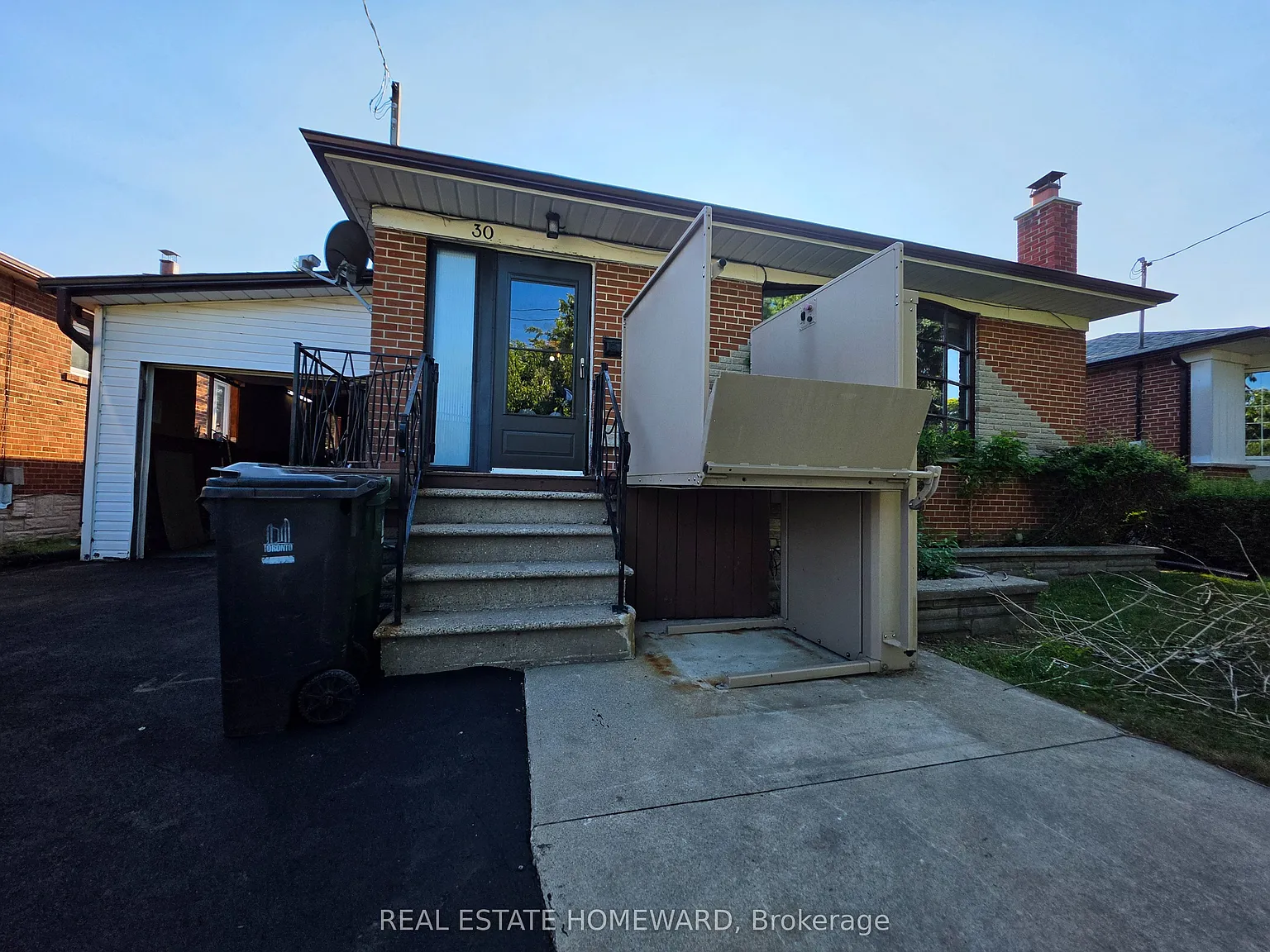 2 bed, $2,500 — Photo 2