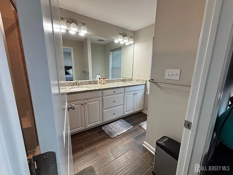 1302 Hights Farm Rd N — Photo 26