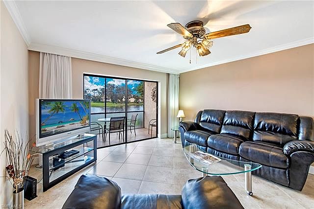 1st image of 460 Fox Haven Dr APT 1106